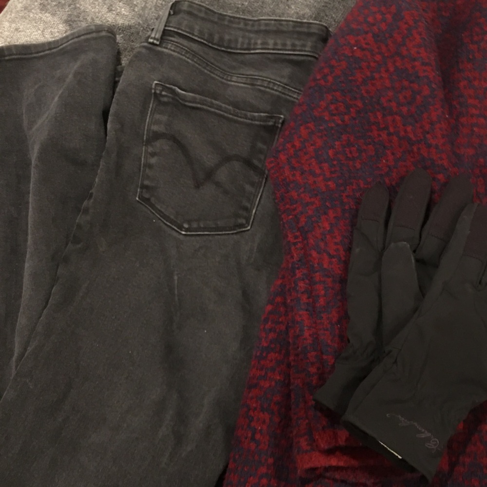 Levi’s Mid Rise Skinny